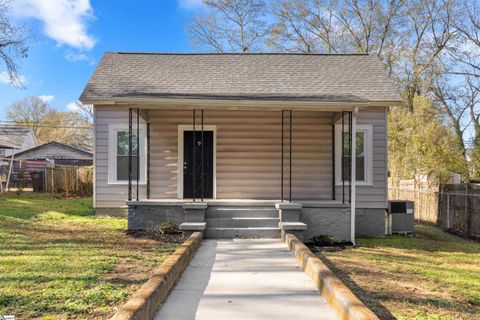 Photo of 3A Wallace Street, Greenville, SC 29605 (MLS # 1578959)