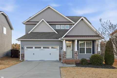 Photo of 206 Clear Court, Taylors, SC 29687 (MLS # 1583136)