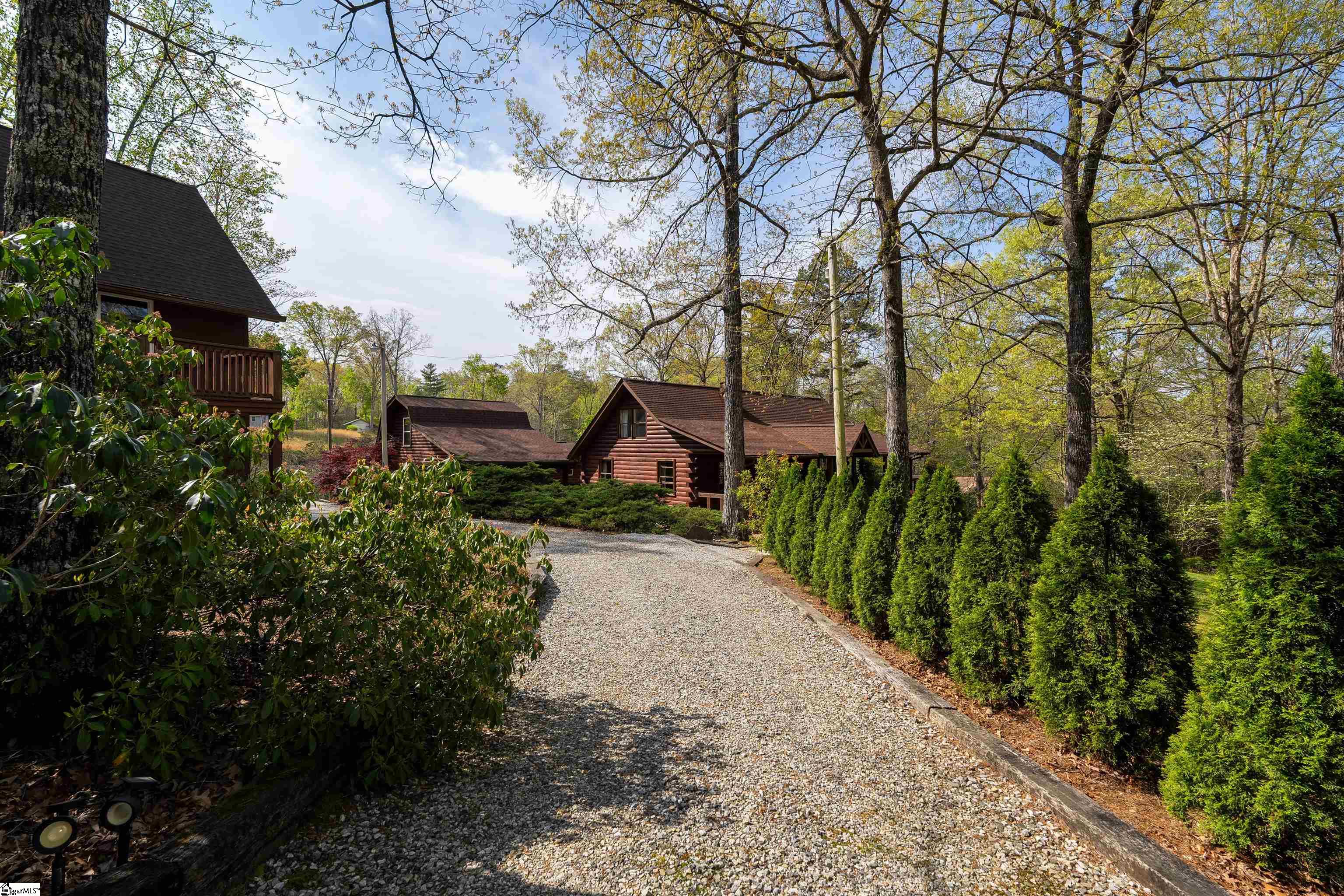 106 Hiawatha Trail