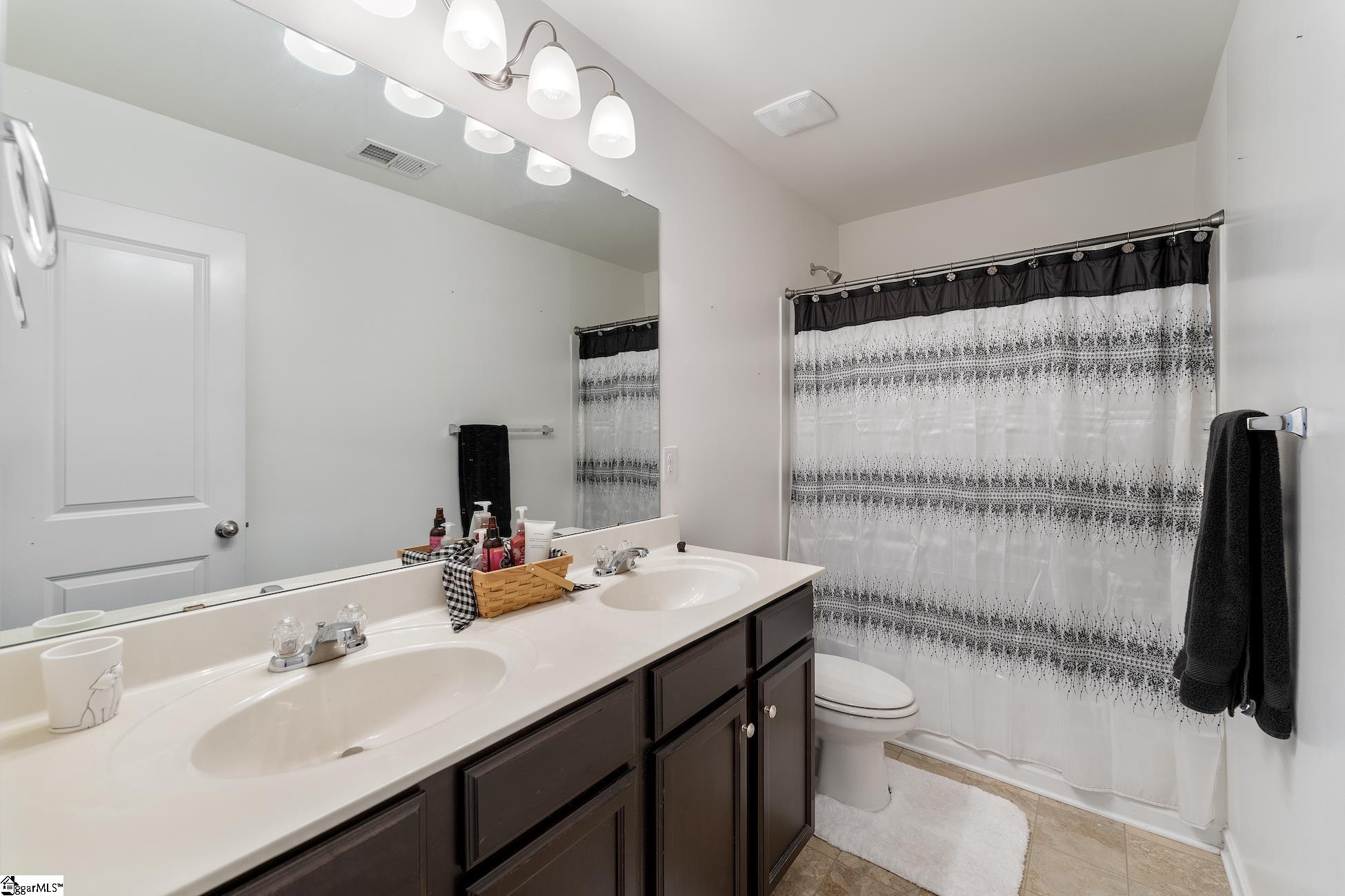 Anderson, South Carolina 29621, United States, 4 Bedrooms Bedrooms, ,3 BathroomsBathrooms,Residential,Active,21486