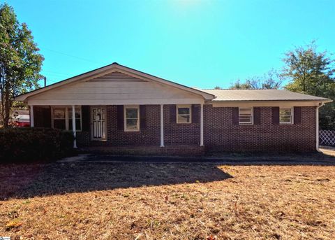 Photo of 1007 Lee Drive, Anderson, SC 29626 (MLS # 1573669)
