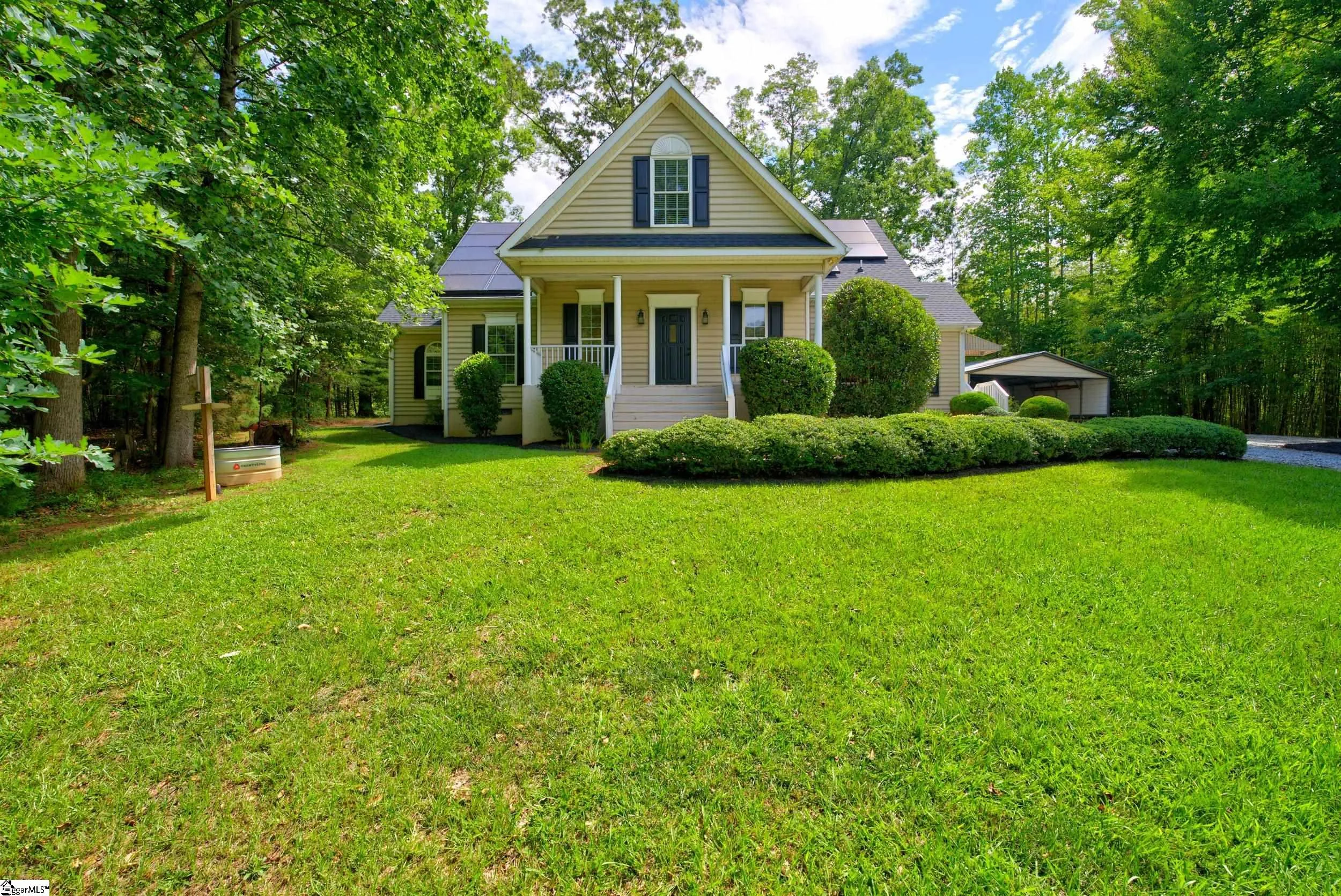 748 N Elm Avenue