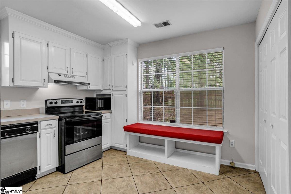 Simpsonville, South Carolina 29681, United States, 3 Bedrooms Bedrooms, ,2 BathroomsBathrooms,Residential,Active,100541