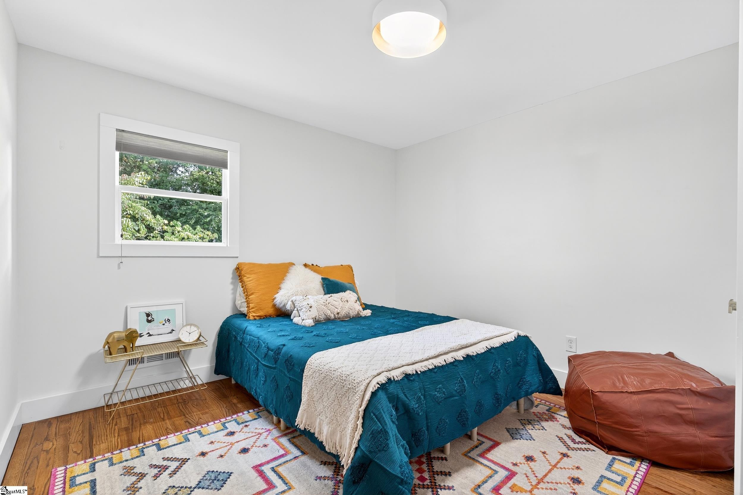 Greenville, South Carolina 29609, United States, 3 Bedrooms Bedrooms, ,2 BathroomsBathrooms,Residential,Pending,213607