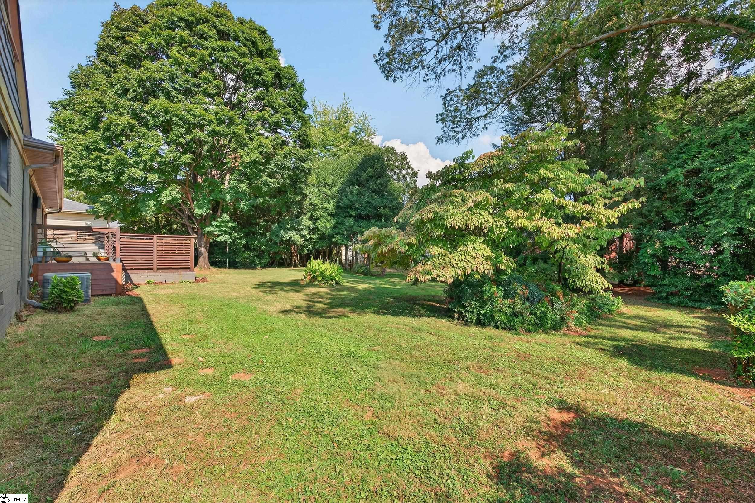 Greenville, South Carolina 29609, United States, 3 Bedrooms Bedrooms, ,2 BathroomsBathrooms,Residential,Pending,213607