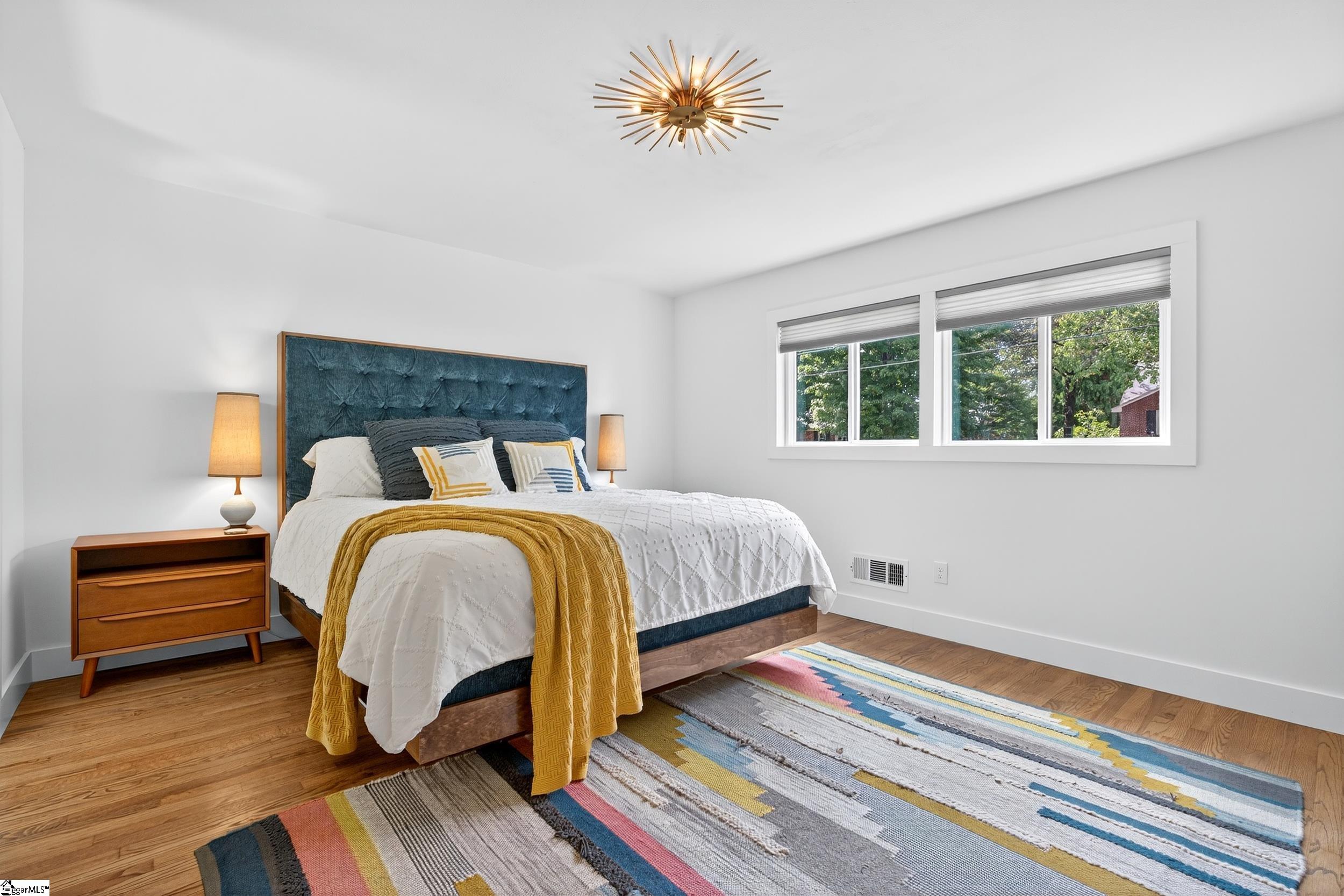 Greenville, South Carolina 29609, United States, 3 Bedrooms Bedrooms, ,2 BathroomsBathrooms,Residential,Pending,213607