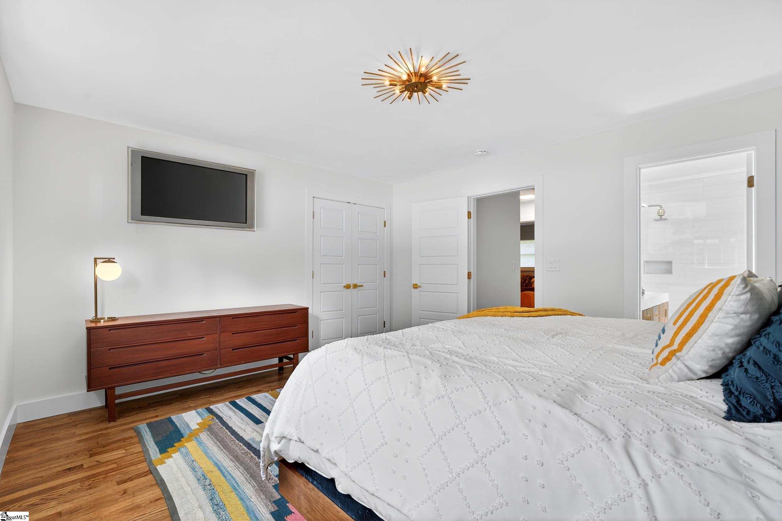 Greenville, South Carolina 29609, United States, 3 Bedrooms Bedrooms, ,2 BathroomsBathrooms,Residential,Pending,213607