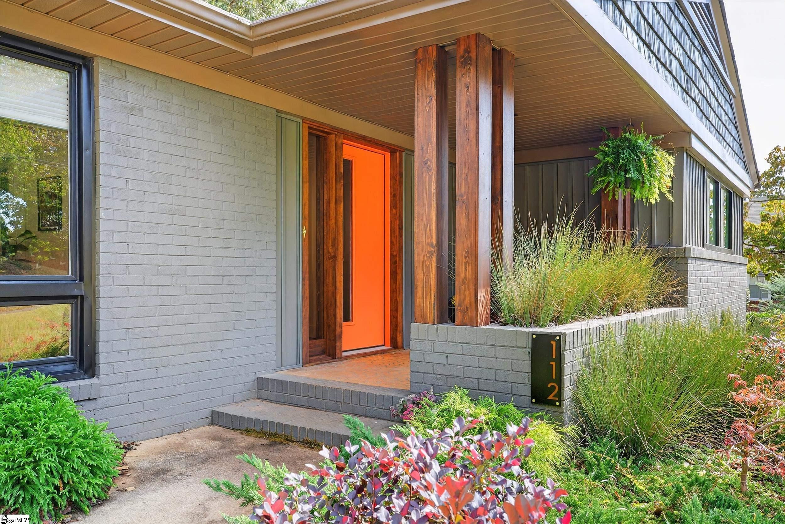 Greenville, South Carolina 29609, United States, 3 Bedrooms Bedrooms, ,2 BathroomsBathrooms,Residential,Pending,213607