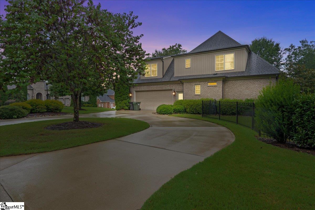 200 Bentwater Trail
