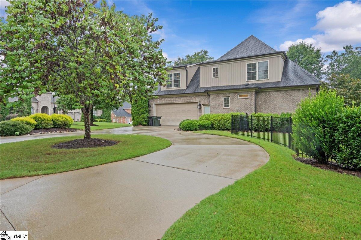 200 Bentwater Trail