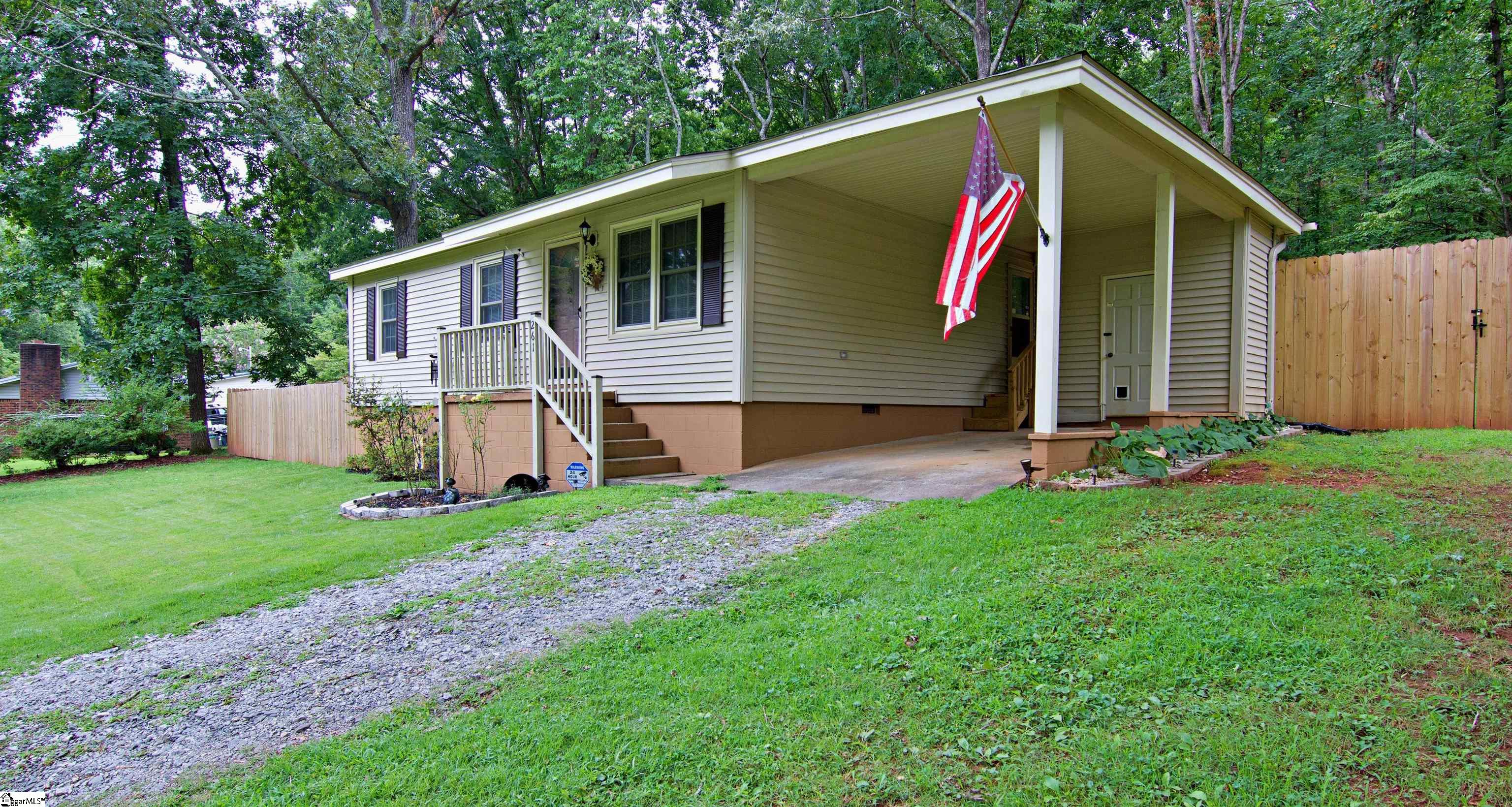 261 Ravenwood Lane