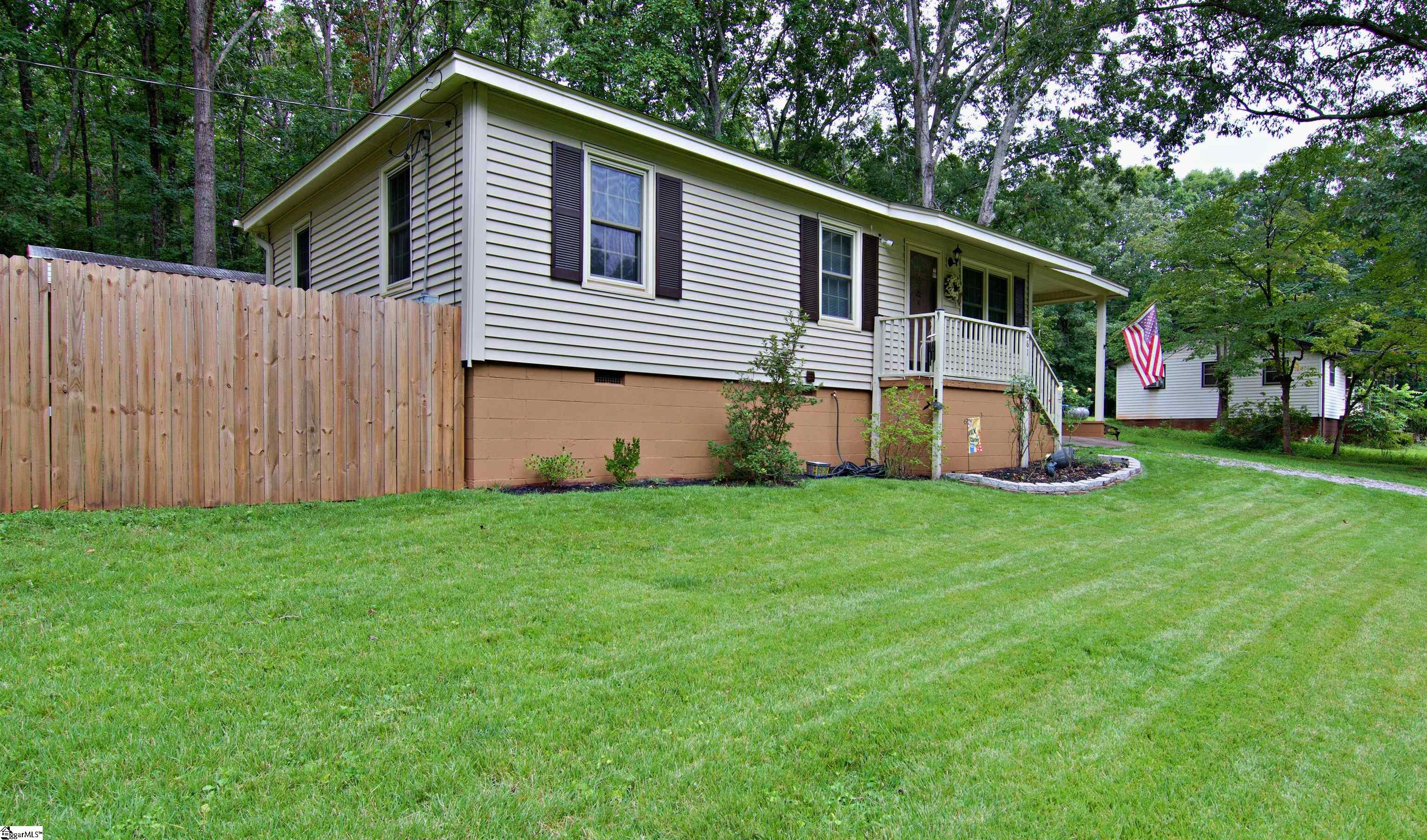 261 Ravenwood Lane