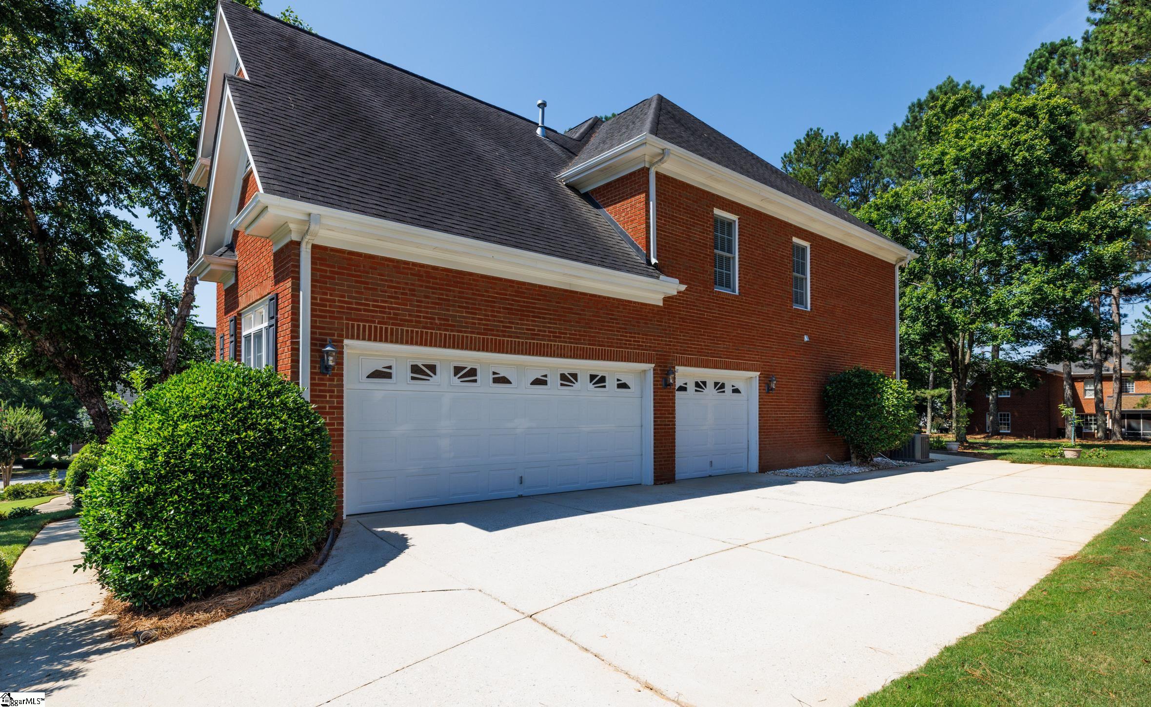 805 Carriage Hill Road