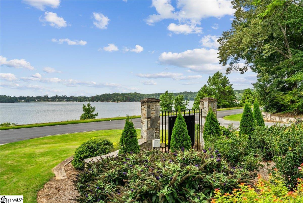 700 Captains Cove Court Unit 6