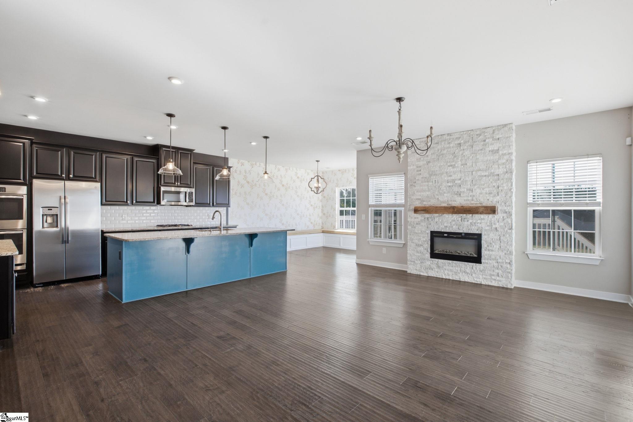 216 Edwin Ellis Drive