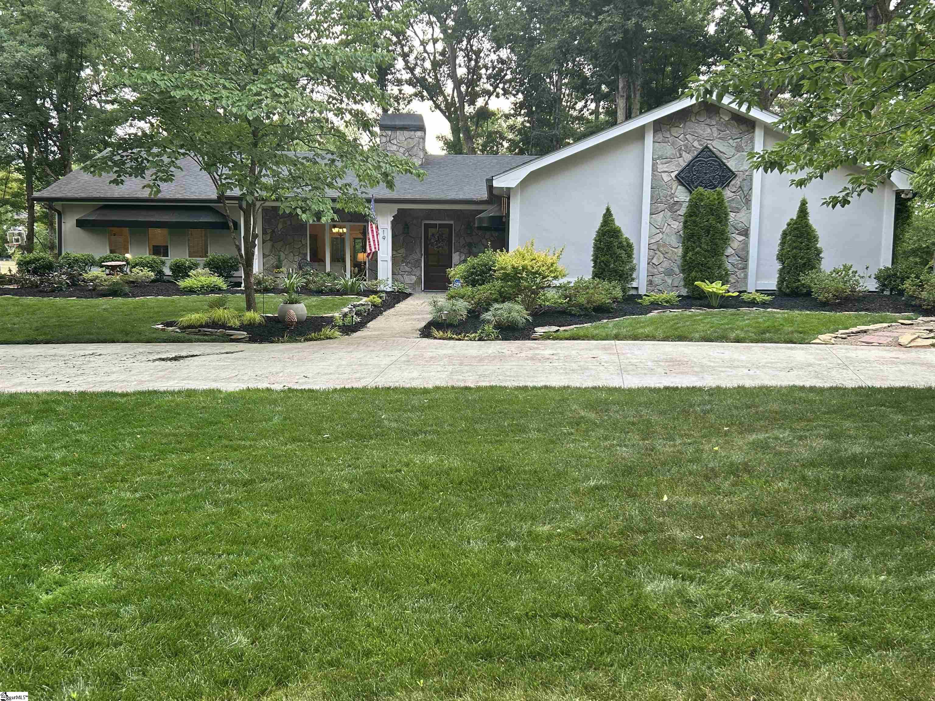19 Linkside Lane