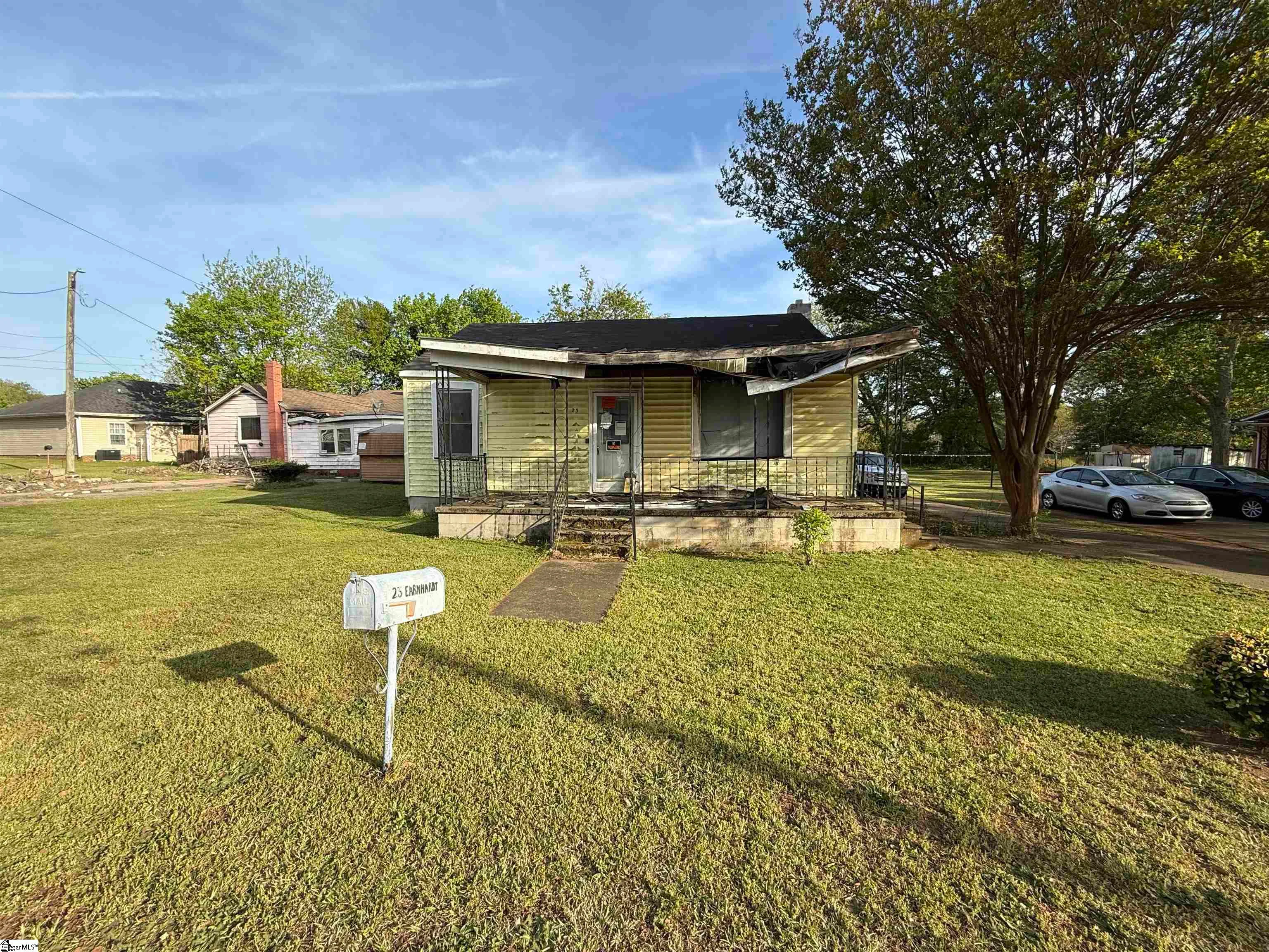 23 Earnhardt Street