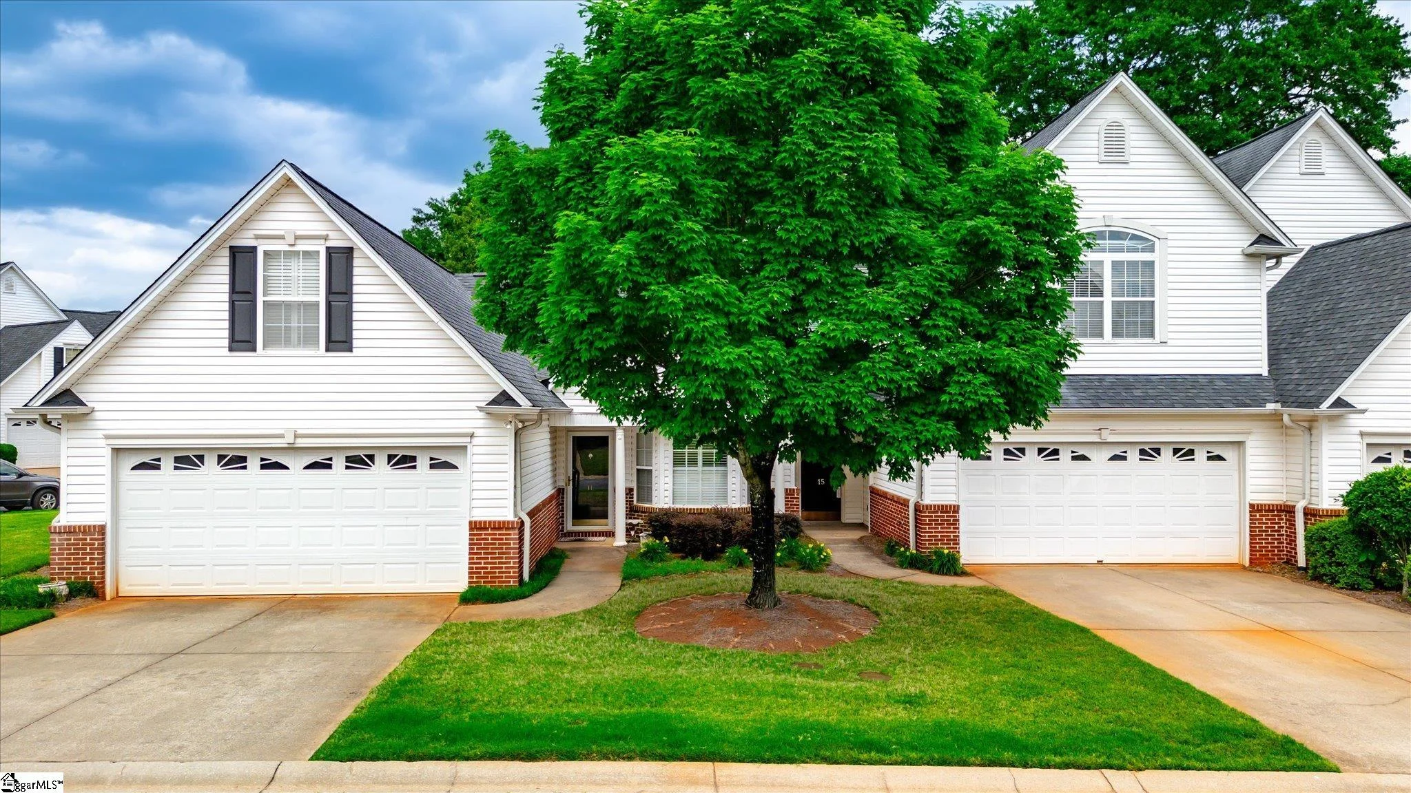 15 Cedar Rock Drive