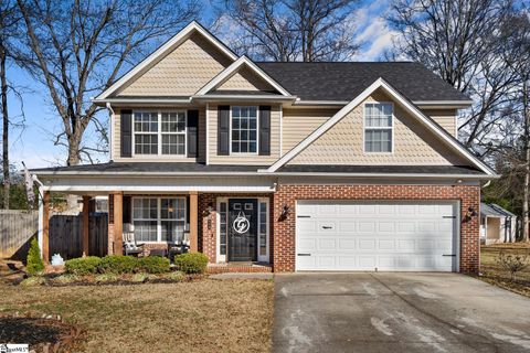 Photo of 114 Thorncliff Place, Anderson, SC 29625 (MLS # 1578082)