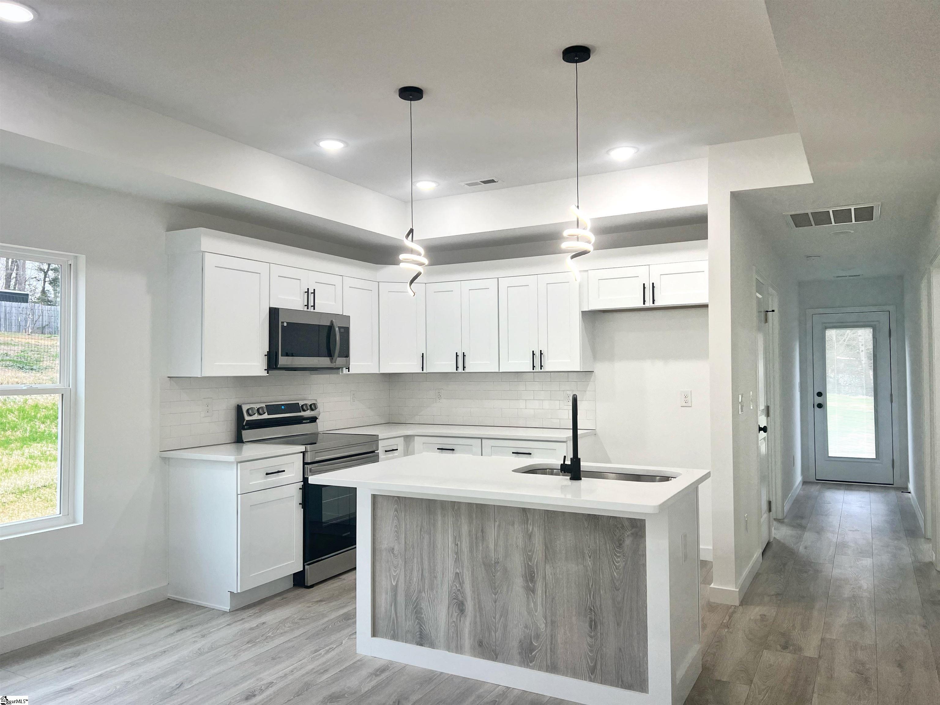 285/287 Scenic Avenue