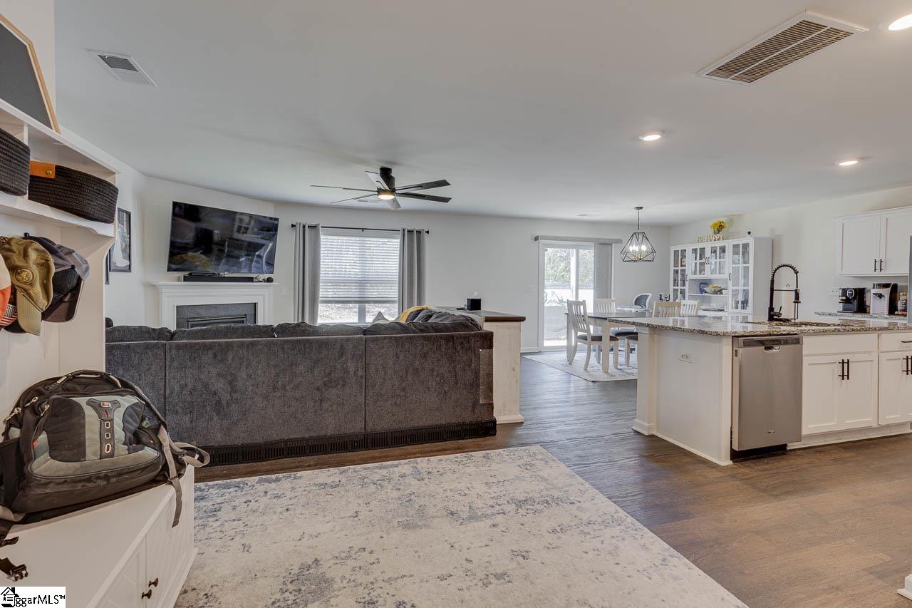 1087 Summerlin Trail