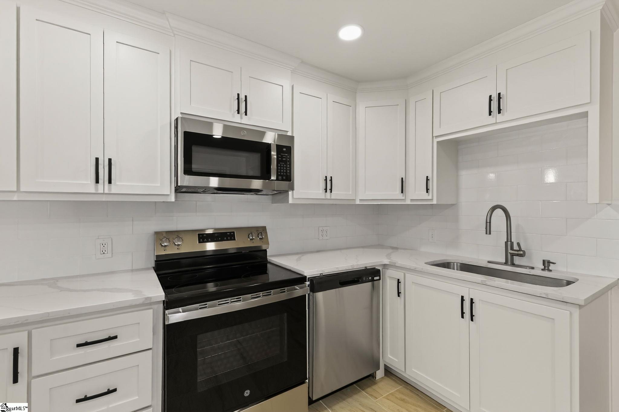 Taylors, South Carolina 29687, United States, 3 Bedrooms Bedrooms, ,2 BathroomsBathrooms,Residential,Active,157284