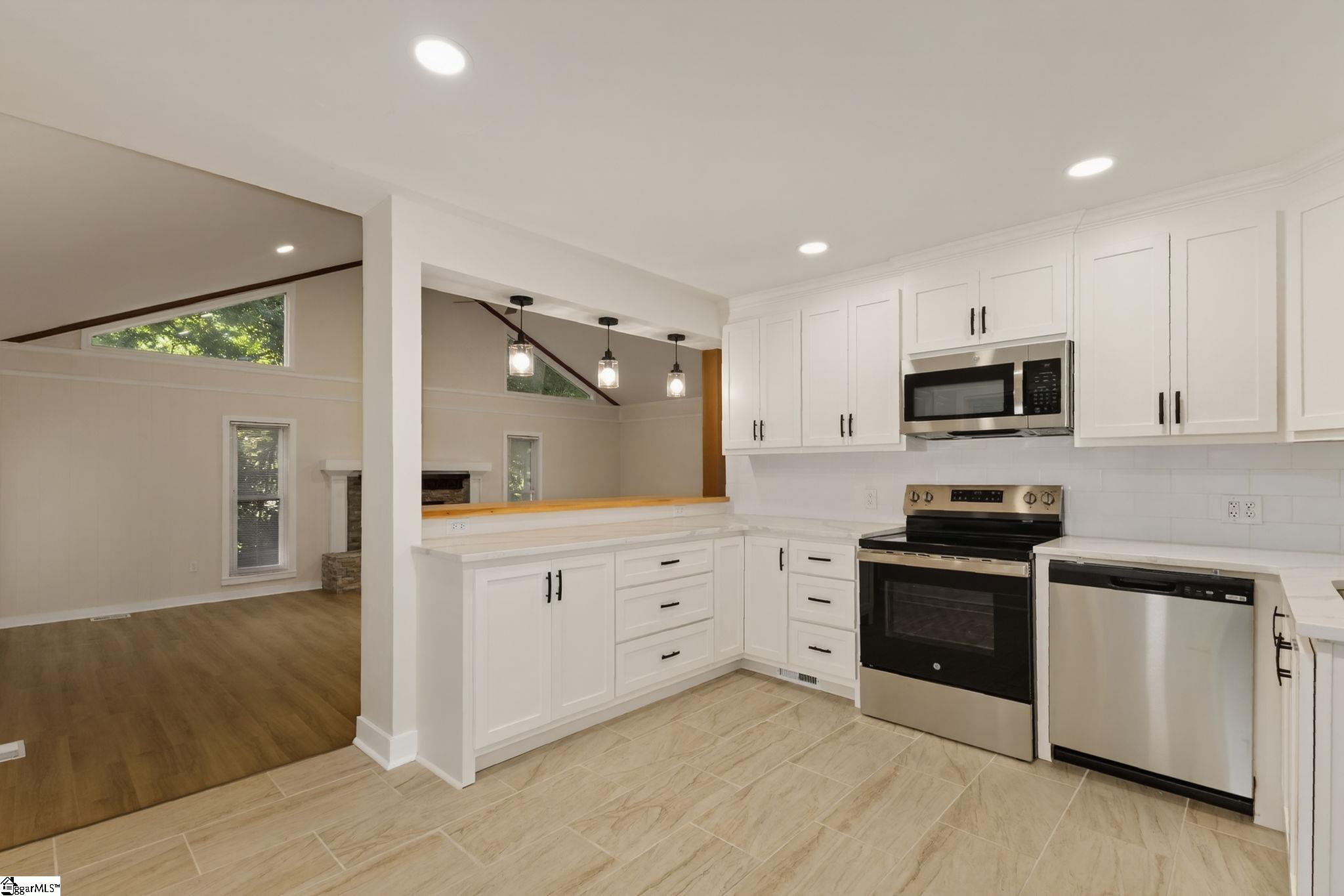 Taylors, South Carolina 29687, United States, 3 Bedrooms Bedrooms, ,2 BathroomsBathrooms,Residential,Active,157284