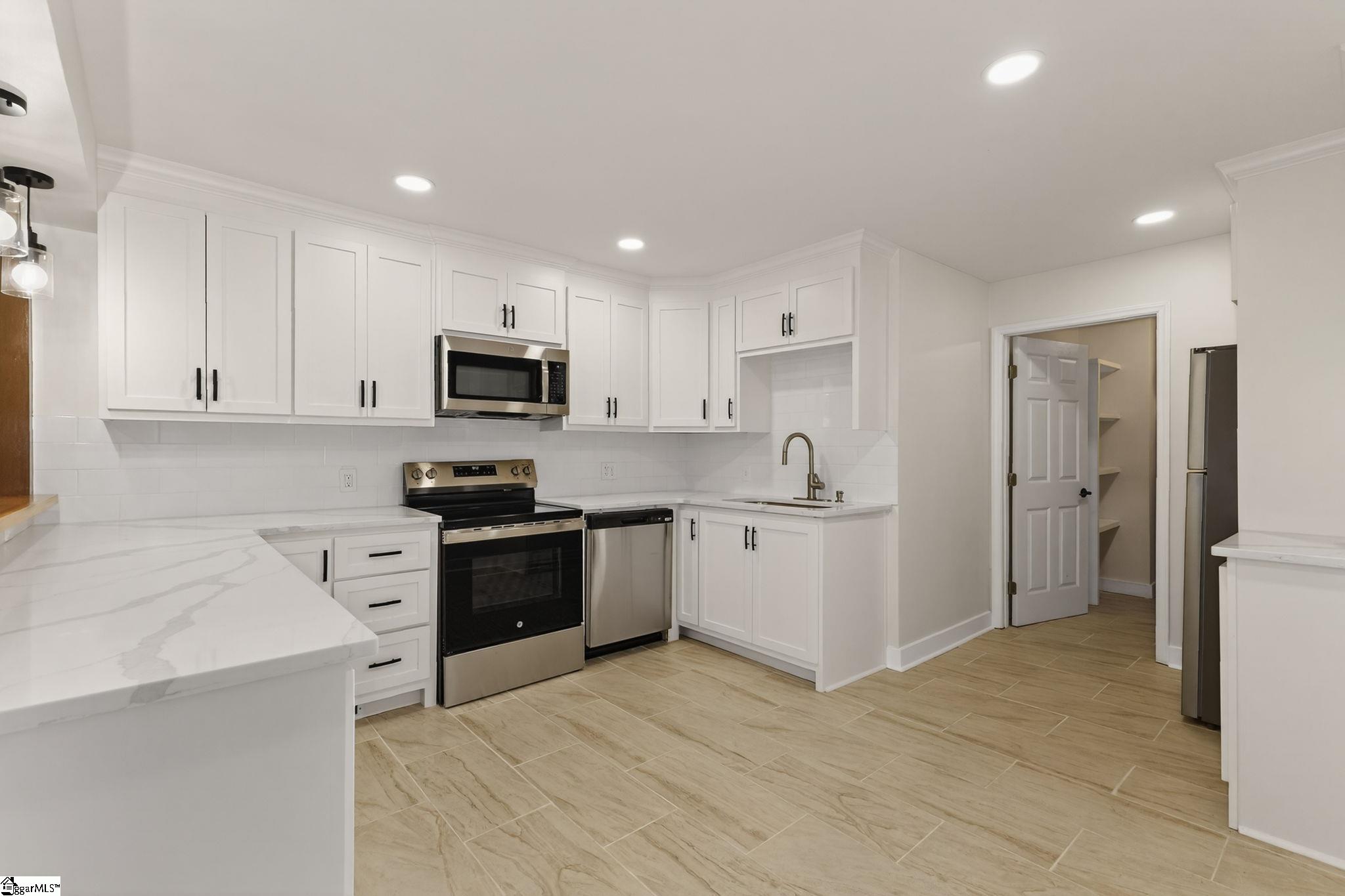 Taylors, South Carolina 29687, United States, 3 Bedrooms Bedrooms, ,2 BathroomsBathrooms,Residential,Active,157284