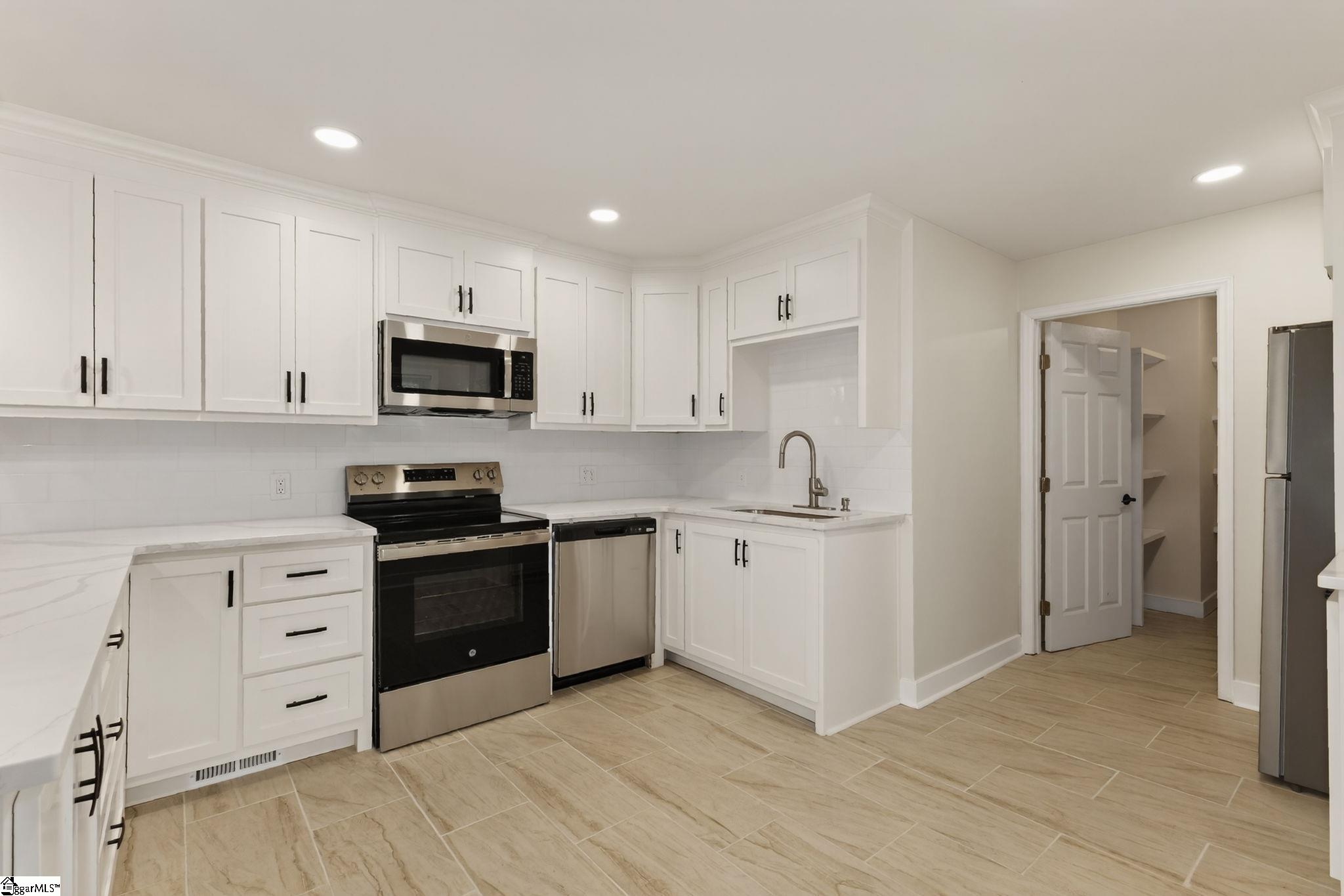 Taylors, South Carolina 29687, United States, 3 Bedrooms Bedrooms, ,2 BathroomsBathrooms,Residential,Active,157284