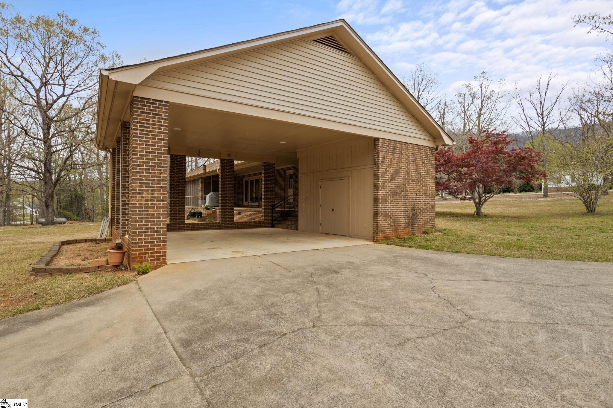 Greenville, South Carolina 29609, United States, 3 Bedrooms Bedrooms, ,3 BathroomsBathrooms,Residential,Active,115779