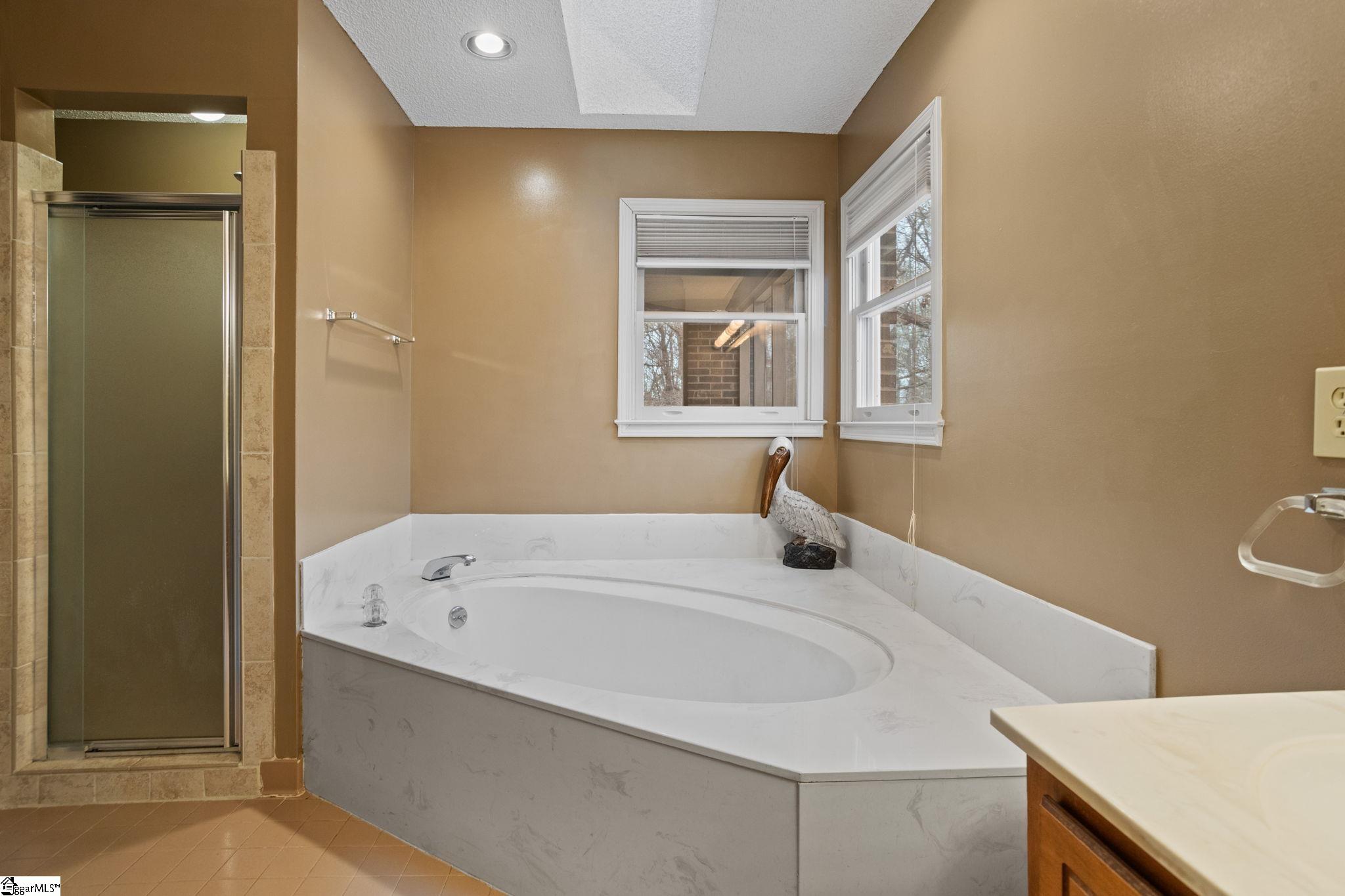 Greenville, South Carolina 29609, United States, 3 Bedrooms Bedrooms, ,3 BathroomsBathrooms,Residential,Active,115779