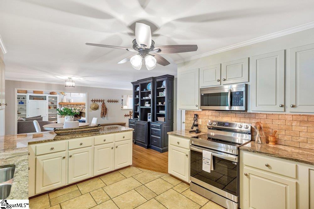 Anderson, South Carolina, 29625, United States, 5 Bedrooms Bedrooms, ,4 BathroomsBathrooms,Residential,Active,2045678