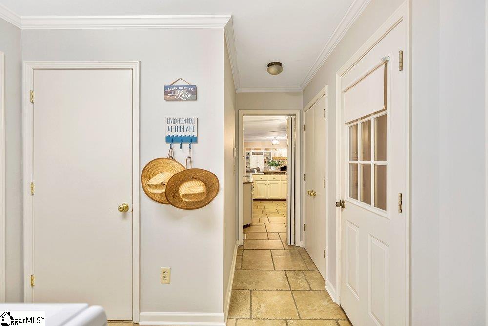 Anderson, South Carolina, 29625, United States, 5 Bedrooms Bedrooms, ,4 BathroomsBathrooms,Residential,Active,2045678