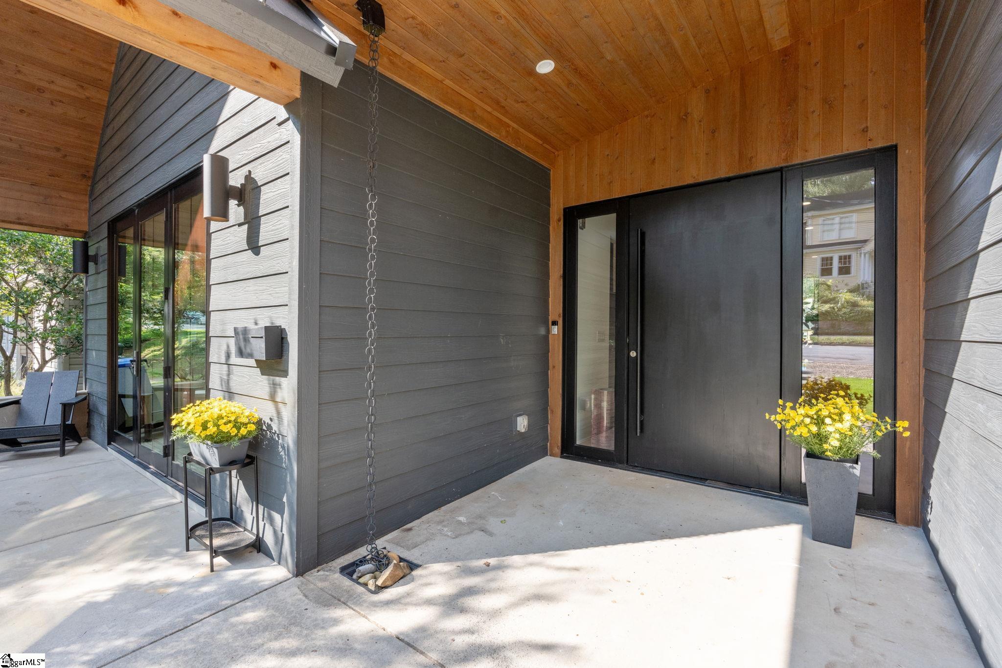 14 Russell Avenue
