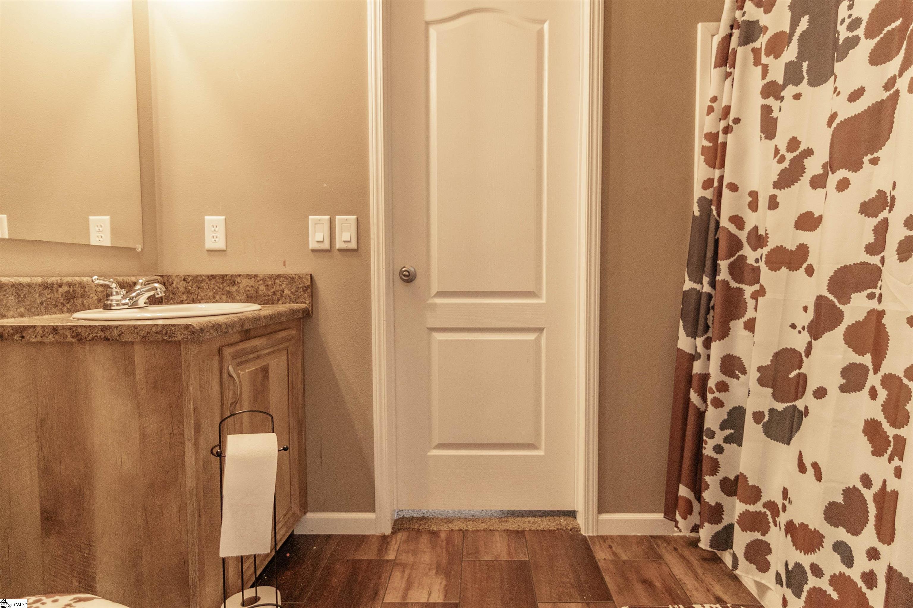 Travelers Rest, South Carolina 29690, United States, 5 Bedrooms Bedrooms, ,3 BathroomsBathrooms,Residential,Active,147009