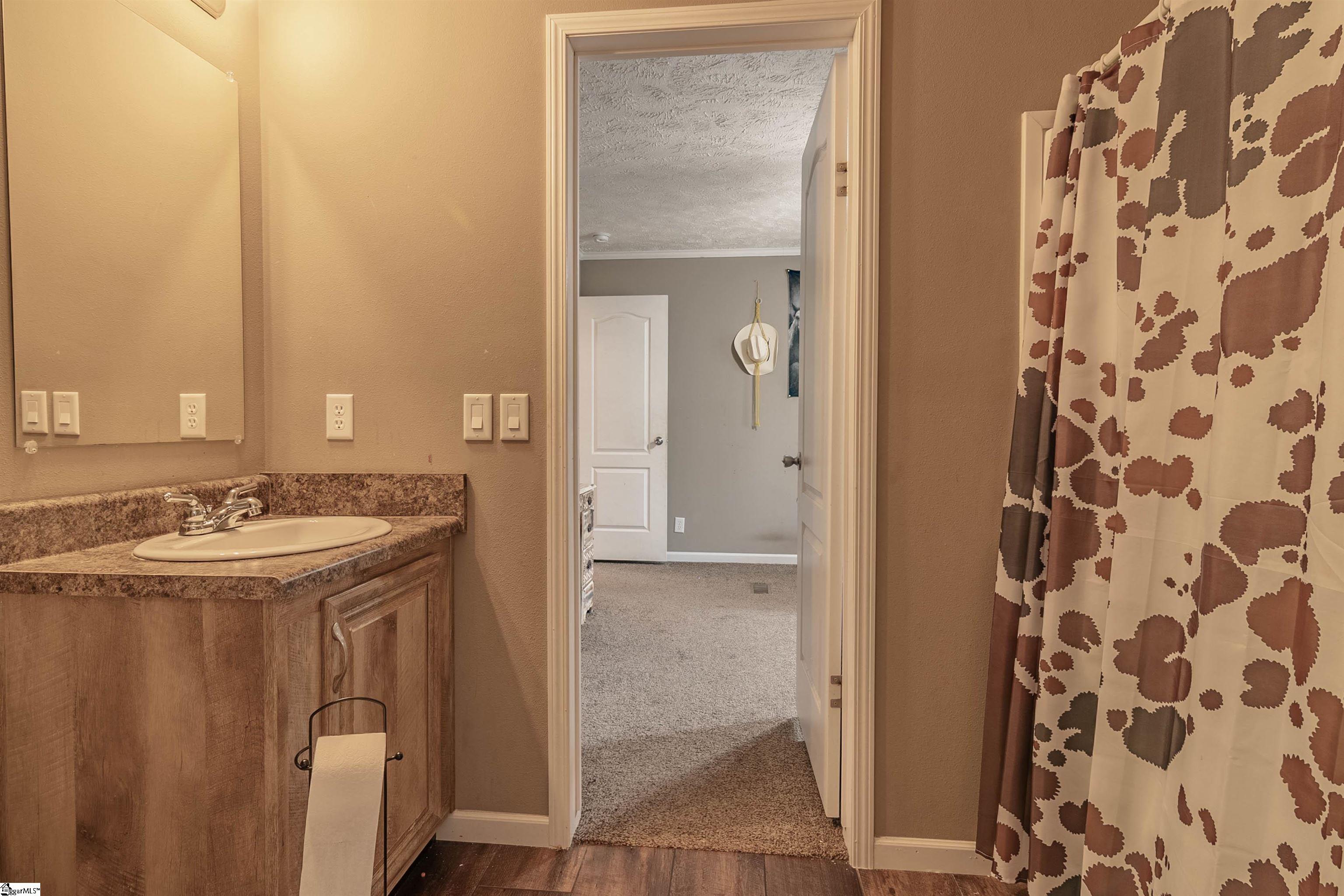 Travelers Rest, South Carolina 29690, United States, 5 Bedrooms Bedrooms, ,3 BathroomsBathrooms,Residential,Active,147009