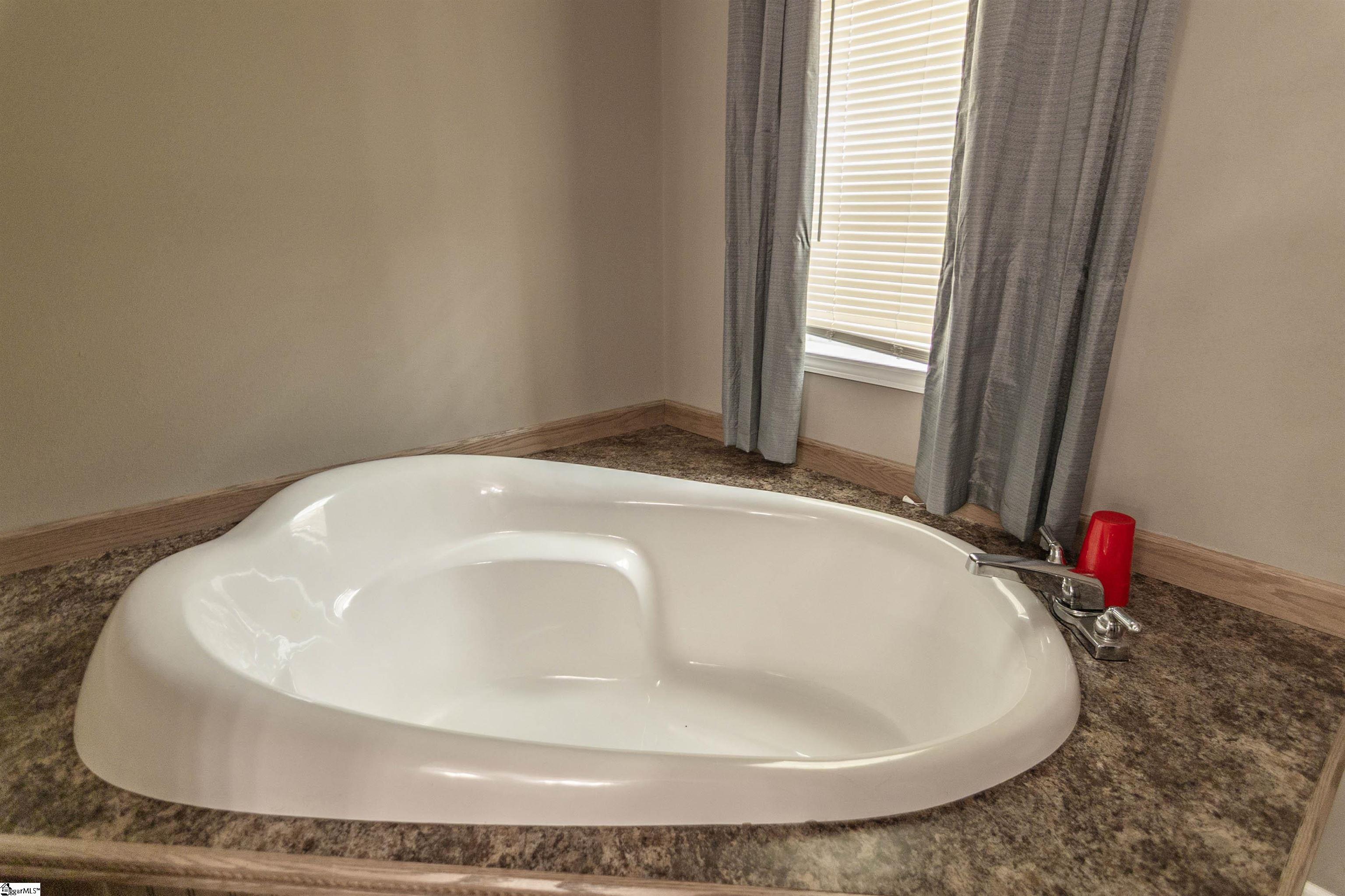 Travelers Rest, South Carolina 29690, United States, 5 Bedrooms Bedrooms, ,3 BathroomsBathrooms,Residential,Active,147009