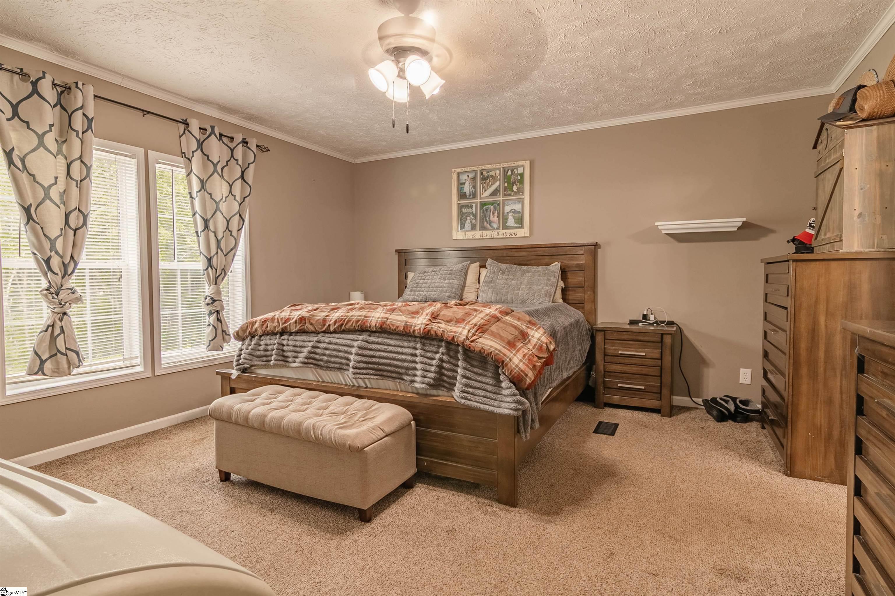 Travelers Rest, South Carolina 29690, United States, 5 Bedrooms Bedrooms, ,3 BathroomsBathrooms,Residential,Active,147009