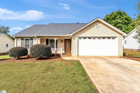 Photo of 308 Fairwood Drive, Greenville, SC 29617 (MLS # 1606247)