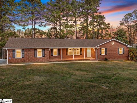 Photo of 107 Brandon Street, Union, SC 29379 (MLS # 1583784)