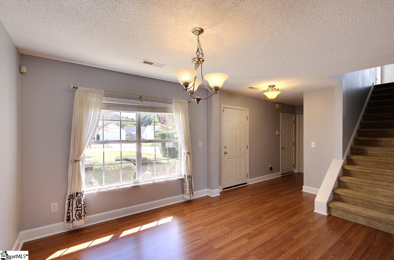 Real Estate Search 4 210 Parkgate Court