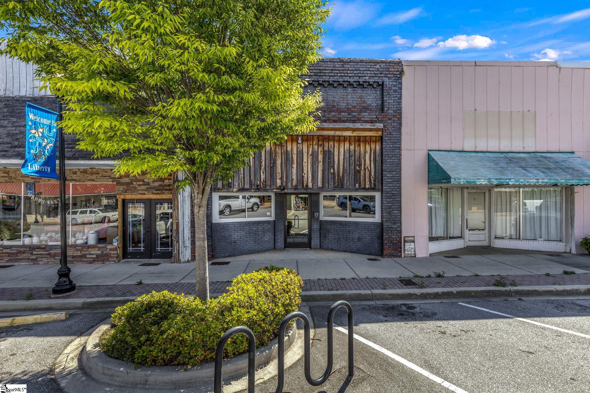 19 S Commerce Street