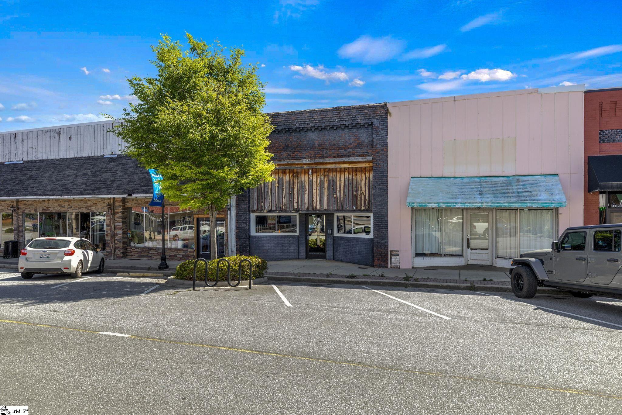 19 S Commerce Street