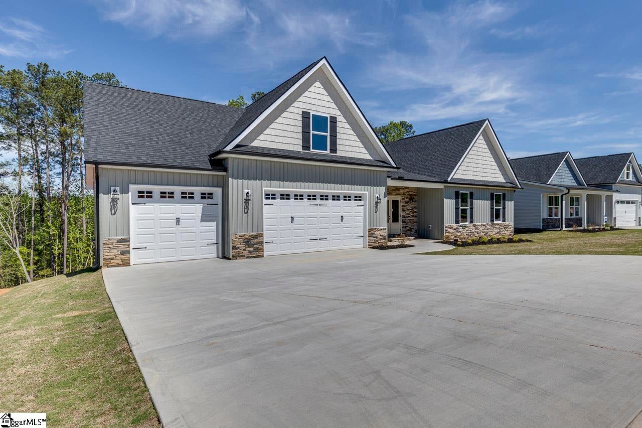 121 Hideaway Lane