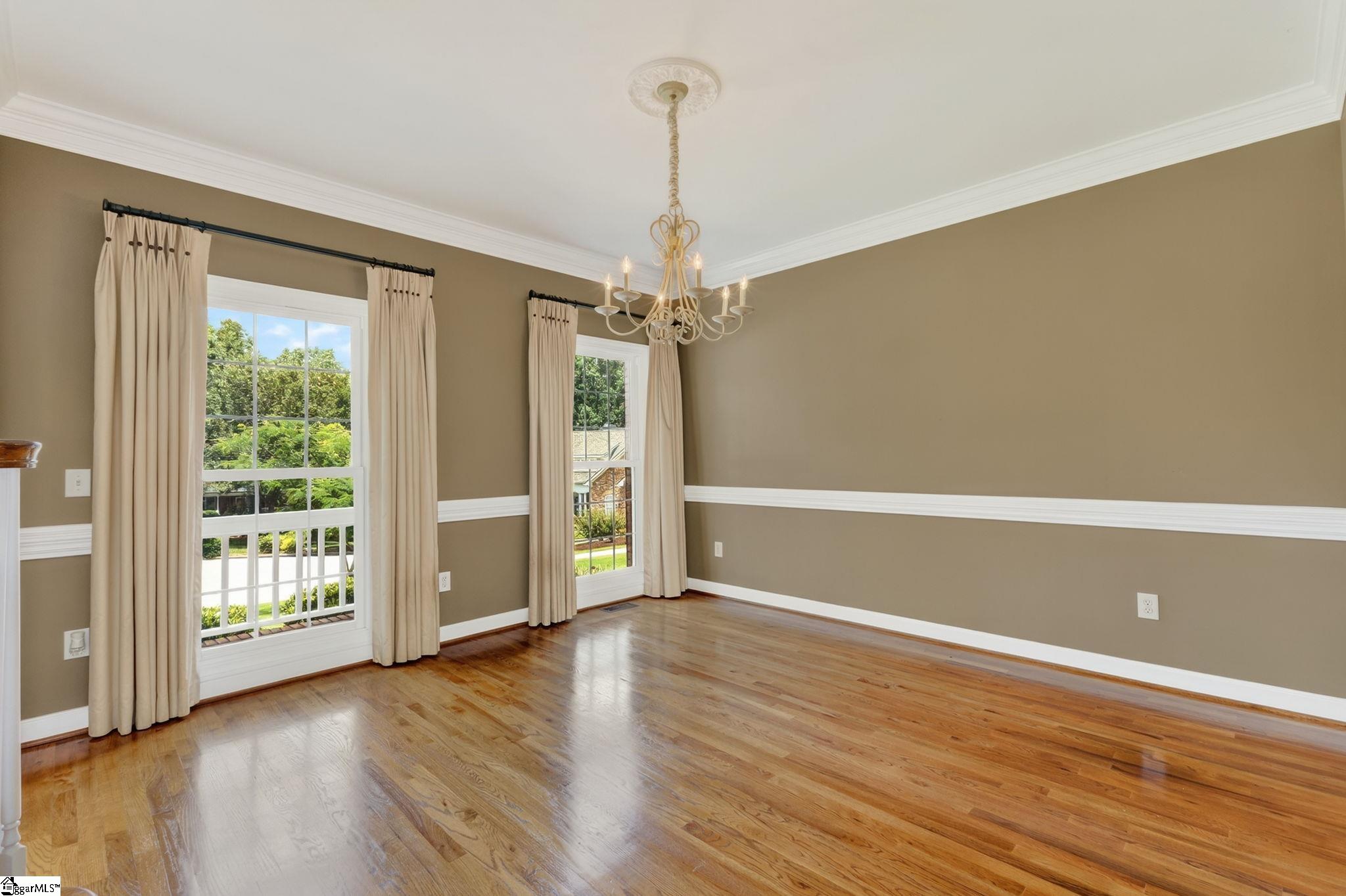 16 Woods Edge Court