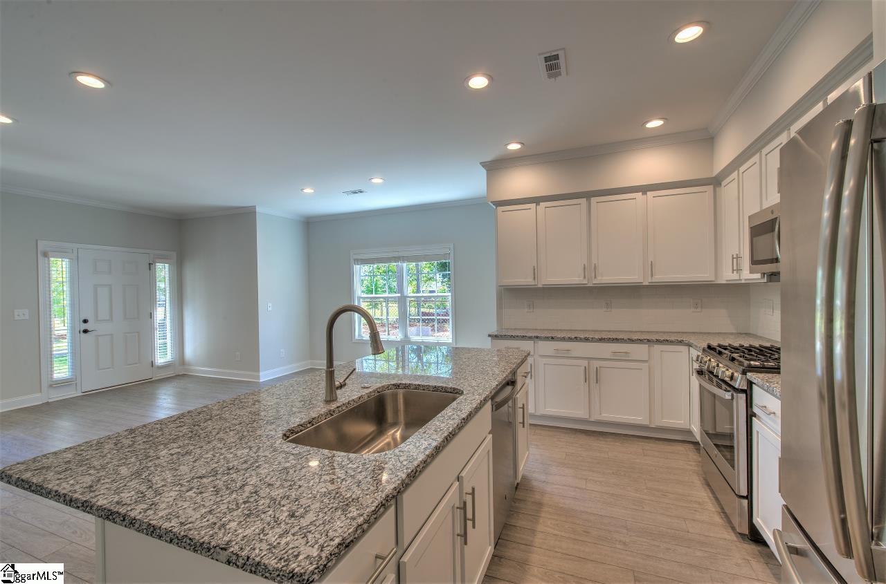 Greenville, South Carolina 29605, United States, 3 Bedrooms Bedrooms, ,3 BathroomsBathrooms,Residential,Active,95152