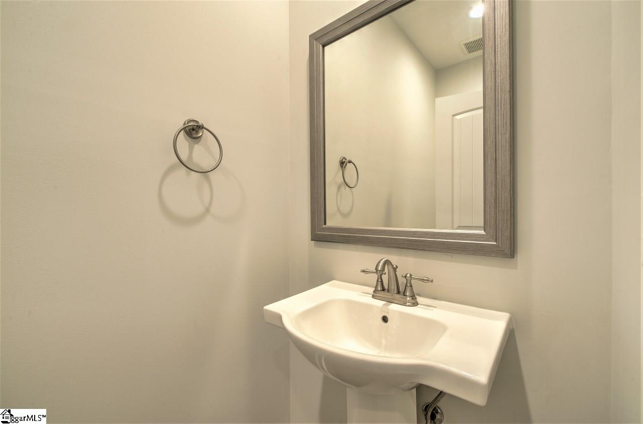 Greenville, South Carolina 29605, United States, 3 Bedrooms Bedrooms, ,3 BathroomsBathrooms,Residential,Active,95152