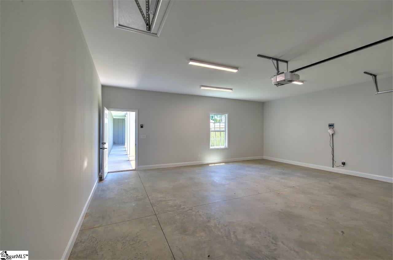 Greenville, South Carolina 29605, United States, 3 Bedrooms Bedrooms, ,3 BathroomsBathrooms,Residential,Active,95152