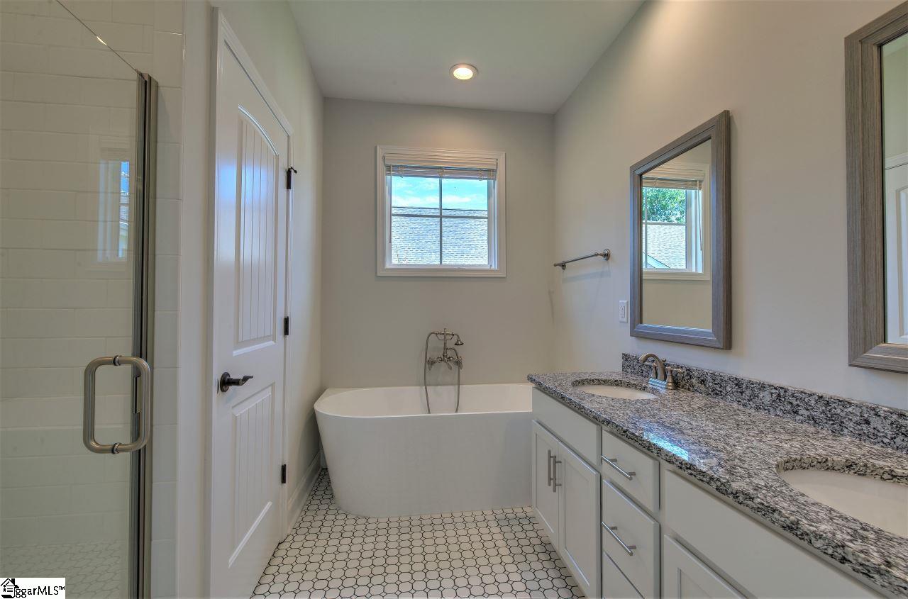 Greenville, South Carolina 29605, United States, 3 Bedrooms Bedrooms, ,3 BathroomsBathrooms,Residential,Active,95152