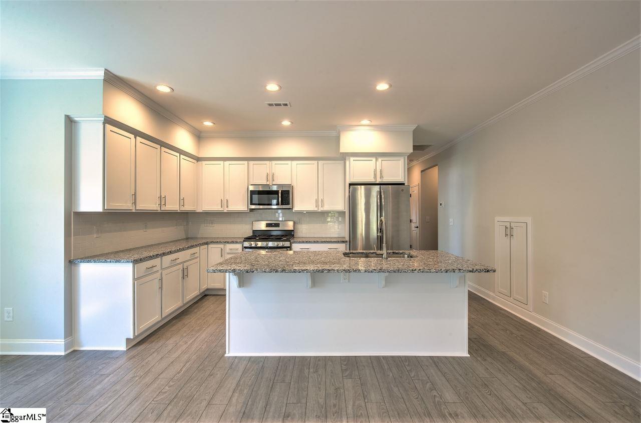 Greenville, South Carolina 29605, United States, 3 Bedrooms Bedrooms, ,3 BathroomsBathrooms,Residential,Active,95152